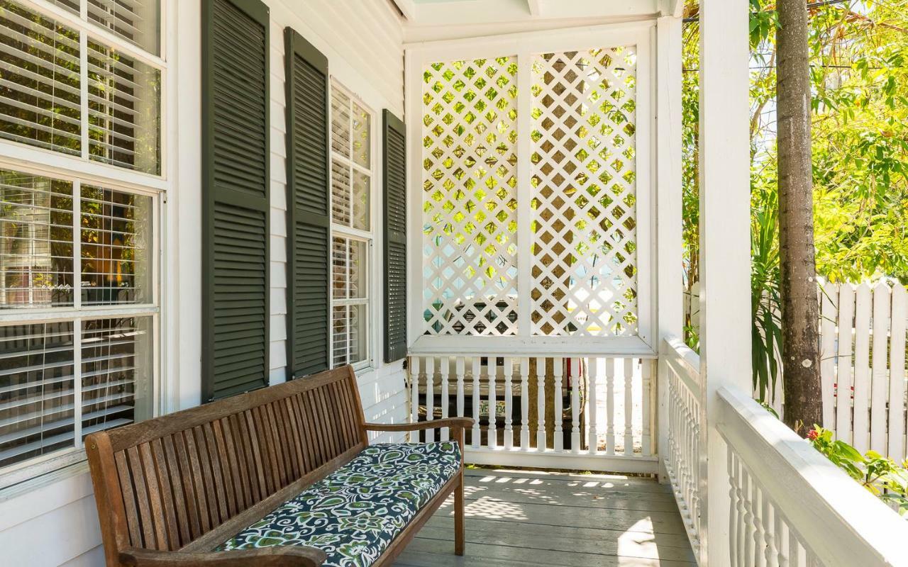 One Bedroom King Villa with Private Porch